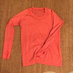 Long sleeve lululemon workout shirt